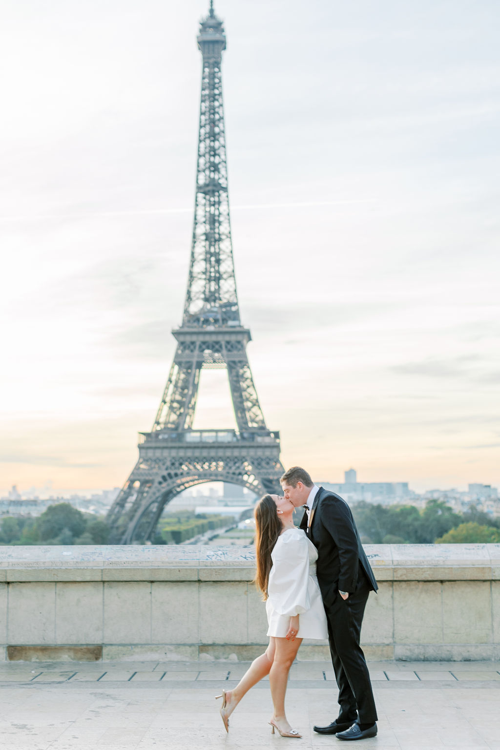 Paris Engagement Photoshoot Kiss at Sunrise